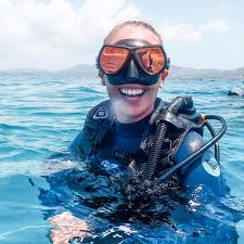 Diving The Maldives Scuba Girl Diving Maldives