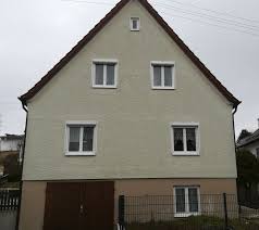 Zu der wohnung gehören die küche mit. Haus Zu Vermieten Kirchenstrasse 28 86505 Munsterhausen Gunzburg Kreis Mapio Net