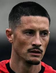 Kieran Hanlon's Instagram, Twitter & Facebook