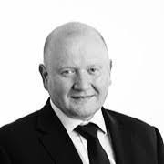 Darren Sargent's Instagram, Twitter & Facebook