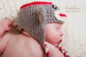 Knotty Knotty Crochet: Free Sock Monkey hat pattern!