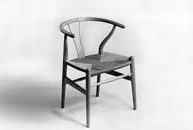 Wegner designed the shell chair in 1963 for the annual furniture guild exhibition in copenhagen. Hans J Wegner Designklassiker Art Aurea