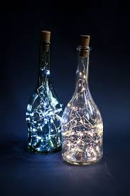 Diy Transforme Ta Bouteille De Vin En Lampe Bonjour Darling Decorer Bouteille En Verre Lampes Bouteille De Vin Lumieres De Bouteille