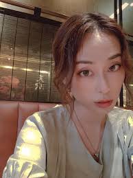 記錄一下，成功使用卷髮夾的一天💪🏻 #成功感泛濫#加左暗黑filter個人好假不過我好中意🥹🥹🥹