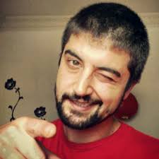 Armando Cabo (@akaro82)