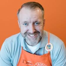 Derek Carver's Instagram, Twitter & Facebook