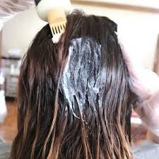 Loin du châtain basique tellement prisé par les coloristes, toutes les déclinaisons sont permises pour auréoler les femmes de maintes variantes qu'elles arborent à. La Couleur De Cheveux Chatain Clair Une Coloration Pour Qui