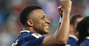 France-Irak (3-0) : Mbappé célèbre sa 100e sélection avec un doublé dans un match perturbé par la météo