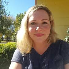 Holly Hooker (@try4Proverbs31)