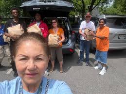 This #FeelGoodFriday we would like to share about LARS's exciting new  mobile community based programming called LARS On the Go. This pilot  program launched in April and to date has delivered nearly