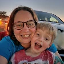 Rebecca Ellingsworth's Instagram, Twitter & Facebook