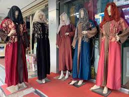 Black long burqa, muslim noir niqab , islamic hijab , hajjie clothing, long jilbab. Maheen Burqa Collection Toli Chowki Burkha Retailers In Hyderabad Justdial