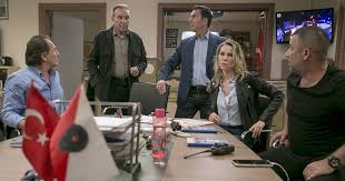 Ve bu şehrin her sokağını, herkes için daha güzel, daha 'yaşanır' bir yer. Arka Sokaklar 555 Bolum Izle