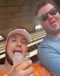 Sanger 🥪(@johnny_sanger) • Instagram 사진 및 동영상