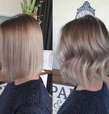 The color work of light blonde and gradient blonde on the light brown undertone is making the hairlook so classy like of a celebrity! Brown Blonde Balayage Short Hair Images Slike