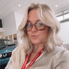 Jillian Ray-Wicker (@jillianray86)