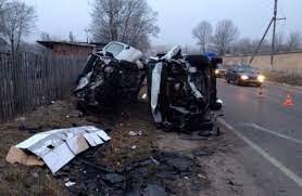 У львові мотоцикліст потрапив під вантажівку та загинув. Sogodni Na Avtodorozi Lviv Rava Ruska Zaginuli Vnaslidok Dtp Dvoye Lyudej Novini Lvova