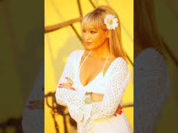 În 1986, simona florescu a devenit soția lui ion dichiseanu când avea doar 19 ani, iar actorul cu 35 de ani mai mult. Steaua Mea Simona Florescu Dichiseanu Youtube