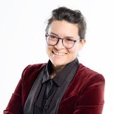 Hilary Leavitt's Instagram, Twitter & Facebook