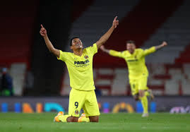 En los cobros desde el punto penal, ante el manchester united de inglaterra. Carlos Bacca Este Triplete Es Para Mi Pais Que Pasa Por Un Momento Complicado Infobae