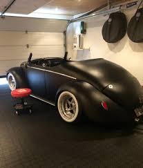 Danni koldal made an attempt to turn the classic beetle into a cooler version by revamping it. Volkswagen Beetle Roadster