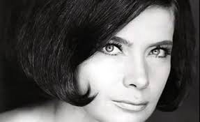 Τζενη καρεζη τζενη καρεζη γιοσ κωνσταντινοσ καζακοσ kitchen lab by akis petretzikis. Tzenh Karezh Mia Zwh People News