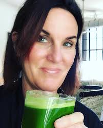 I vote for a PEA…..ceful day!!! 😊 Cannot believe that my tree is still  continuing to shower me with peas!!! So happy……. A blessing for sure! 💃🏽  Have a great day ppl!