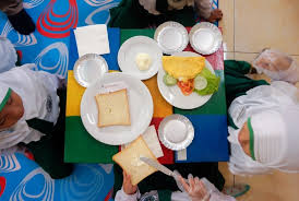 Salah satu kebutuhan manusia yang tidak boleh ditinggalkan adalah makan. Bacaan Lengkap Doa Sebelum Dan Sesudah Makan Republika Online