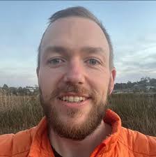 Am looking for pen pals around the world 🌎