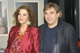 1980s (photo by mondadori portfolio by getty images). Stefania Sandrelli Sul Set Finche Vivo E Vorrei Godermi I Miei Cinque Nipoti Corriere It