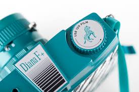 Attēlu rezultāti vaicājumam “Diana camera”