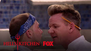 Gordon ramsay is mocked by fans after a thai chef slams his 'mediocre' noodle dish in a viral clip thai chef chang said ramsay's noodles could not be called a pad thai dish chef said ramsay's dish lacked the necessary balance of sweet, sour and salt gordon ramsay is one of the best chefs in the world, as well as one of the most famous. Gordon Ramsay S Pad Thai Dismissed By Thai Chef In Viral Tweet Sbs Food