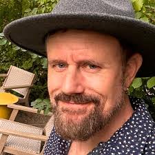 Jay Brewster's Instagram, Twitter & Facebook