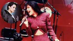 Hermano de Selena destroza homenaje a la cantante en Viña