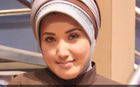 Check spelling or type a new query. Lirik Lagu Kandas Evie Tamala Bila Tiada Mendalam Cinta Dan Kerinduan Tribunnews Com Mobile