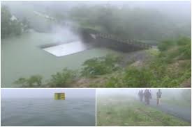 Awesome fish cutting skills at kampli bridge Live Red Alert In Karnataka As More Heavy Rains Predicted