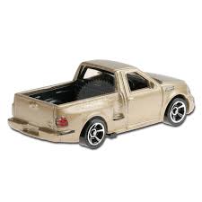 It is however longer and sports a more detailed truck bed. Hot Wheels Basic Car 2 1 99 Ford F 150 Svt Lightning Brown Case Q Lazada Ph