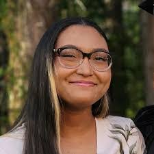 Kimberly Mell's Instagram, Twitter & Facebook