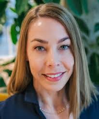 Kathleen Selke's Instagram, Twitter & Facebook