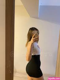 sude fit nude (photos) - Sex Photos