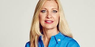 Donna Manna's Instagram, Twitter & Facebook