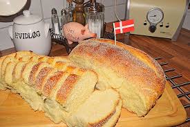 Franskbrod Med Maelk Franskbrot Mit Milch Von Mama Kocht Chefkoch Rezept Danische Rezepte Brot Backen Rezept Einfach Brot Selber Backen Rezept
