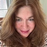 Eileen Falcon's Instagram, Twitter & Facebook