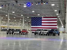 By soo kim on 5/20/21 at 5:09 am edt. 2022 Ford F 150 Lightning Battery Reportedly Weighs 1 800 Pounds