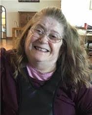 Lenore Lund's Instagram, Twitter & Facebook