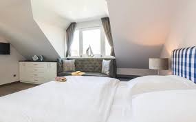 Hotel haus charlotte 4 stars, it is the ideal hotel to spend your holidays on the marche region. Haus Charlotte Zingst Aktualisierte Preise Fur 2021