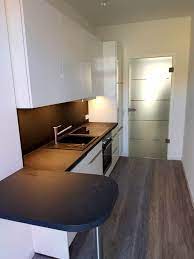 Wohnzimmer, schlafzimmer mit begehbarer garderobe, duschbad mit wc, küche, vorraum gasetagenheizung, großer keller. 2 Zimmer Wohnung Zu Vermieten Ottostrasse 45 99092 Erfurt Bruhlervorstadt Erfurt Mapio Net