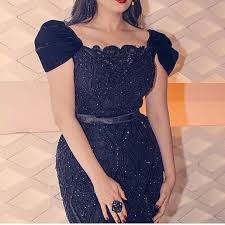 فساتين ومكياج On Instagram Emmys فساتين فساتين زواج فساتين سهرة فساتين سهره فساتين حوامل ازياء ازياء حوامل موضة مود Dresses Cocktail Dress Fashion