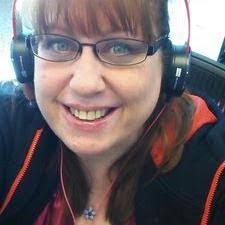 Gena Sloan's Instagram, Twitter & Facebook