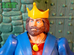 Armored in black leather, his chest piece was adorned with a crest similar to the horde's bat, however this one was stylized into skeletor's own unique version. Vault Review Motu Classics Eternos Palace King Randor It Salltrue Net